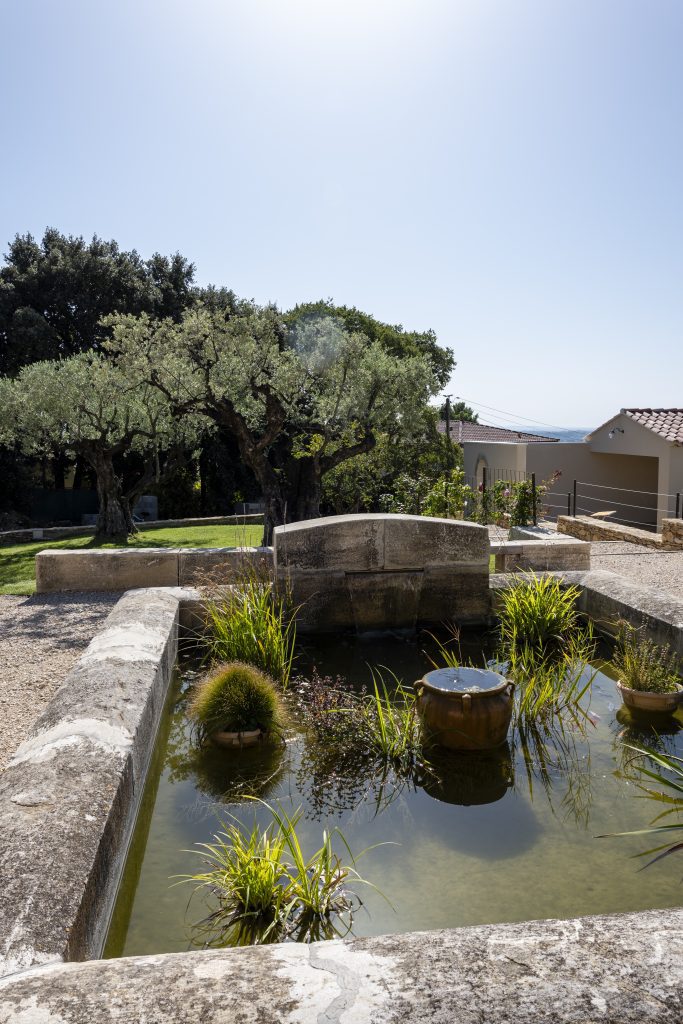 Location saisonnière avec piscine privée en Provence - Luxe et confort